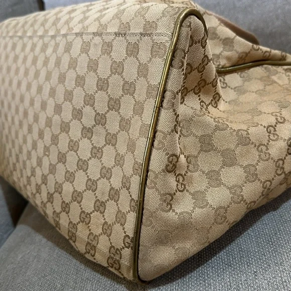 GUCCI BAG - Picture 8 of 16